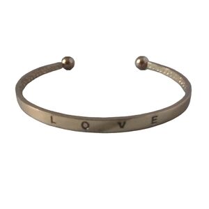 L O V E GOLD TONE BRACELET‎